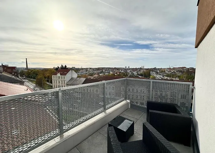 Sky Apartments 503