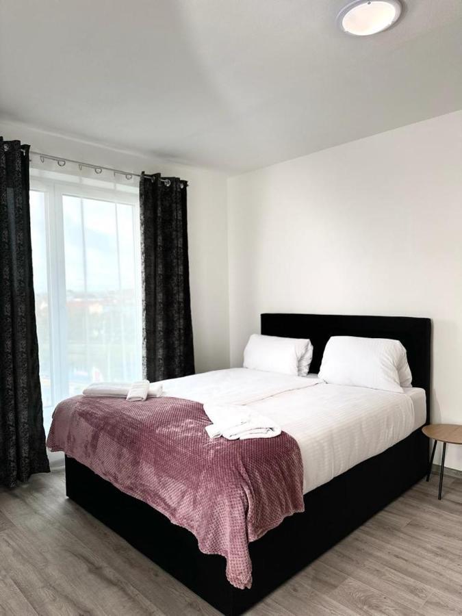 Sky 503 Apartment